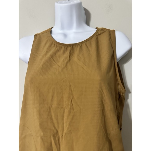 Topo Designs Nylon Utility Tank Vest Khaki Back Pockets Size Small NWOT - Picture 3 of 9
